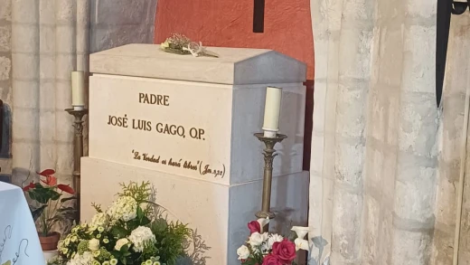 Los restos del Padre José Luis Gago descansa en la Iglesia de San Pablo