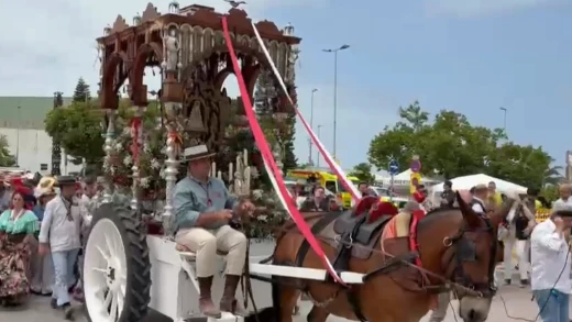 Hermandad del Rocío de Arcos llegando a Bajo de Guía