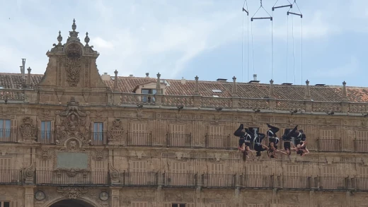 Ensayo de NEXUS en la Plaza Mayor de Salamanca