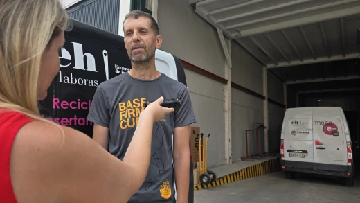 Cáritas rescata 135 toneladas de ropa en un mes