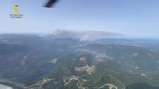 Vista aérea de los incendios en Ourense: zona de Melón y Cualedro