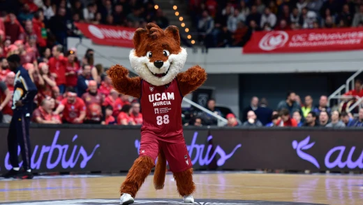 Vulpi, mascota de UCAM CB