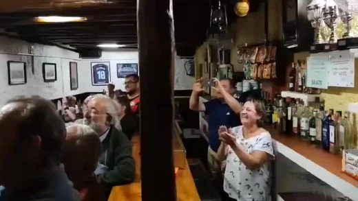 Así se vivió el debut de Jorge de Frutos con la Selección en el bar de sus padres