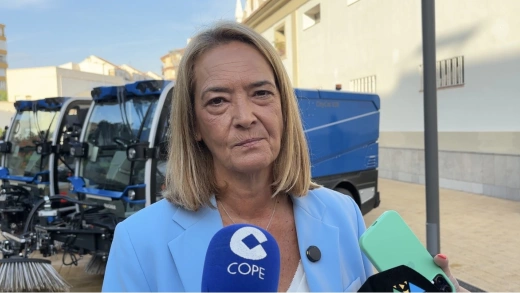 Estrenamos 22 nuevos carritos de limpieza eléctricos y dos nuevas barredoras en Motril