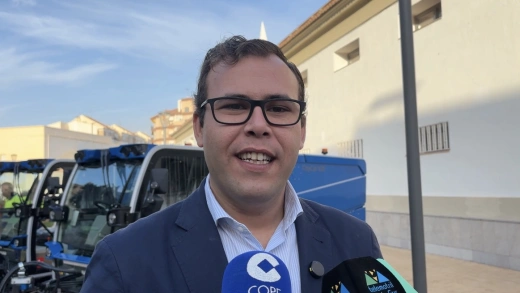 Estrenamos 22 nuevos carritos de limpieza eléctricos y dos nuevas barredoras en Motril