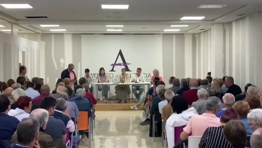 Mesa principal de la FAVPA