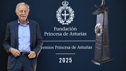 Entrevista con Eduardo Mendoza en COPE Asturias