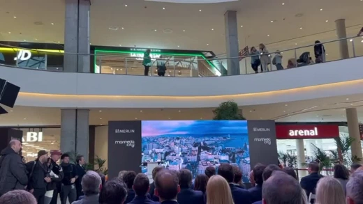 Inauguración de la nueva área comercial de Marineda City