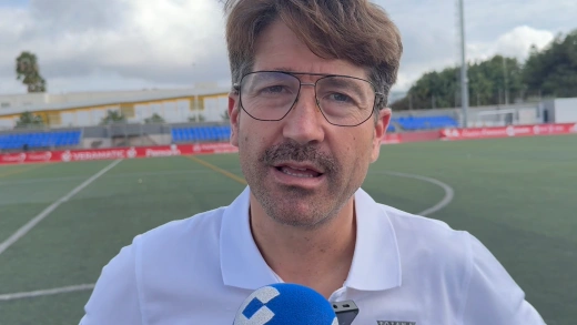 Francisco Lorca, entrenador del Olímpico de Totana analiza el partido ante el Pulpileño
