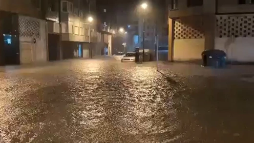 Una tromba de agua inunda parte de Avilés