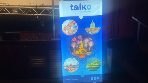 Azul marino y Taiko te llevan a Asia