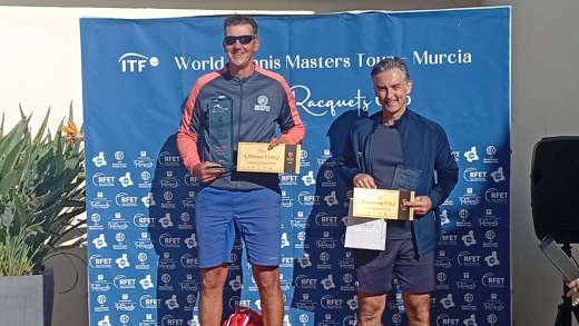 Así fue el punto que le permitió a Enrique Ruiz lograr la victoria en el ITF de la Manga