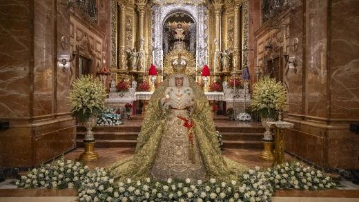 Sevilla feliz con la vuelta de la Macarena