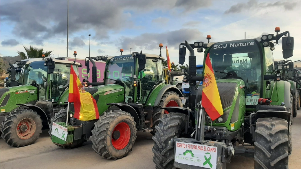 Tractores preparados para la marcha