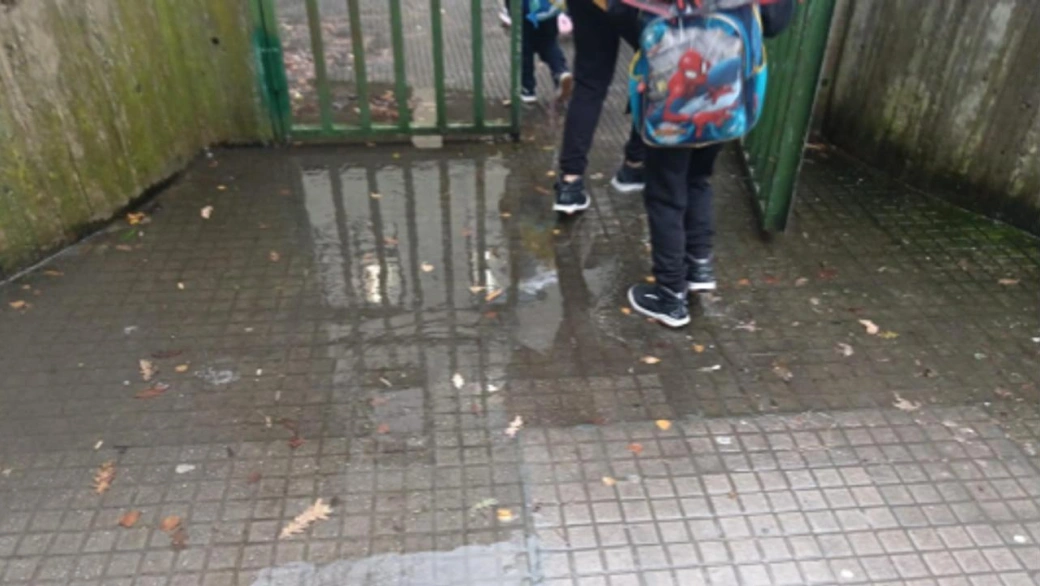 Vídeo con los desperfectos en el CEIP Wenceslao Fernández Flórez de A Coruña