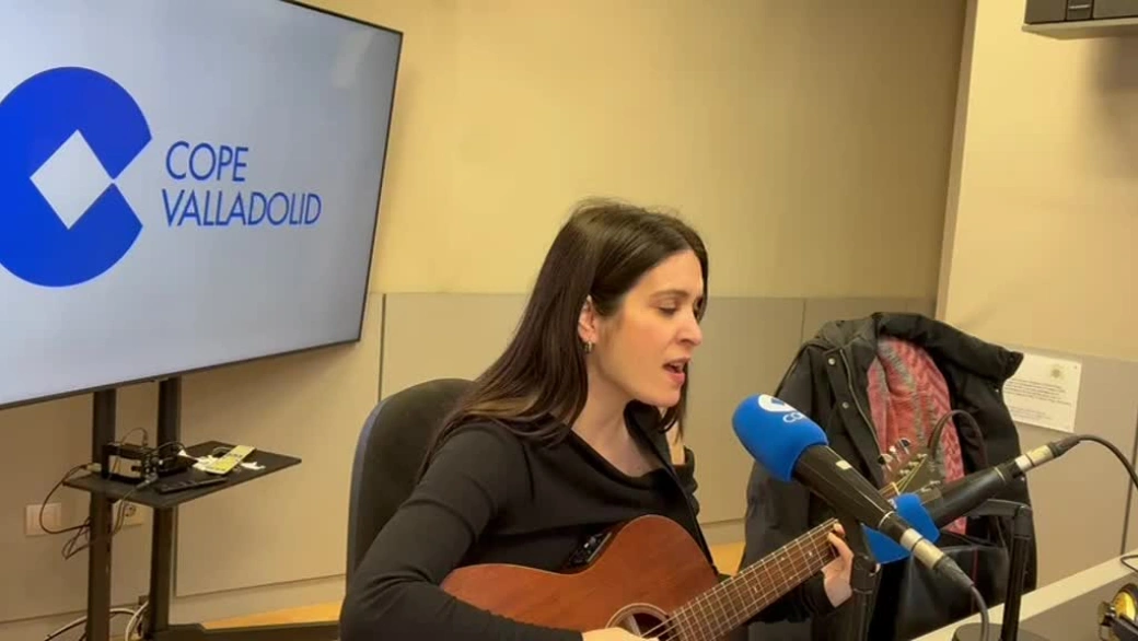 Rocío Torío canta en COPE 'El día que compre flores'