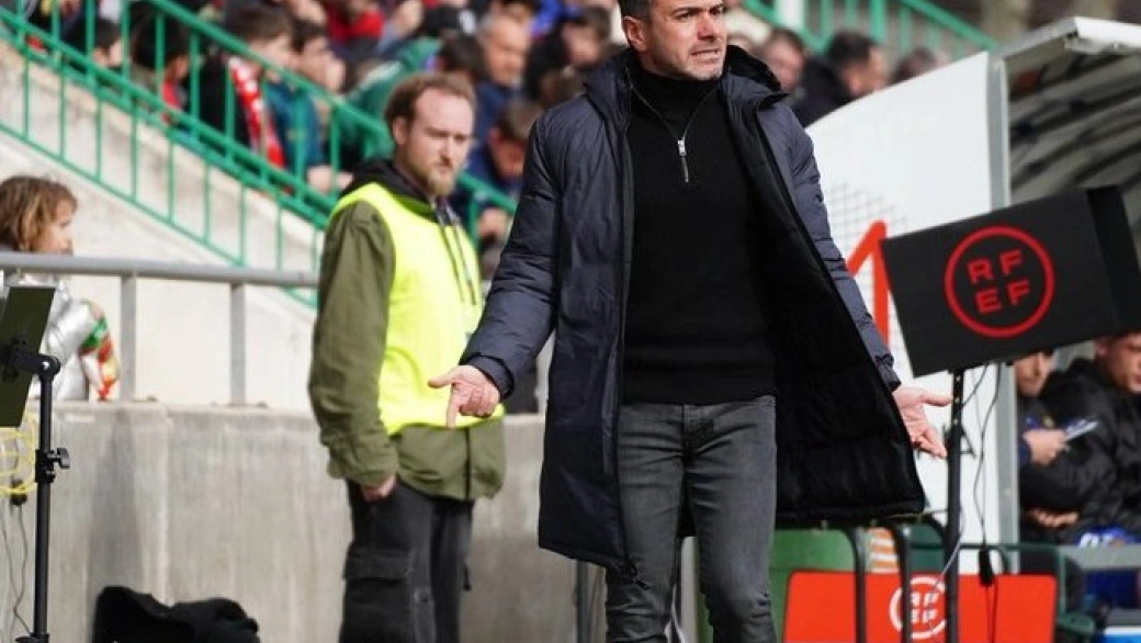 Adrián Colunga, entrenador del Real Murcia