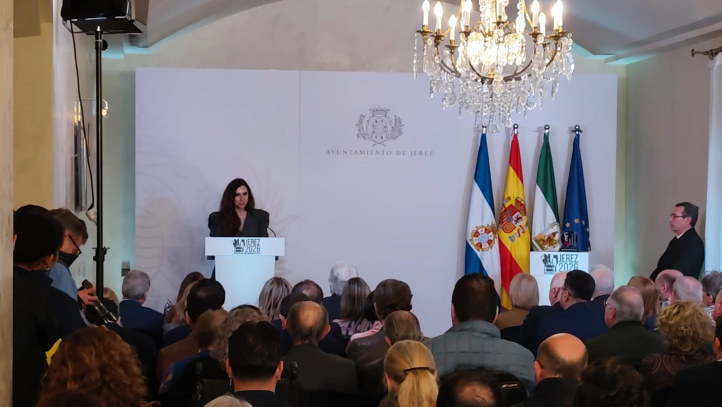 Relevo e intervención de Ana Poquet, concejala y presidenta del Patronato Municipal de Turismo y Playas de Alicante