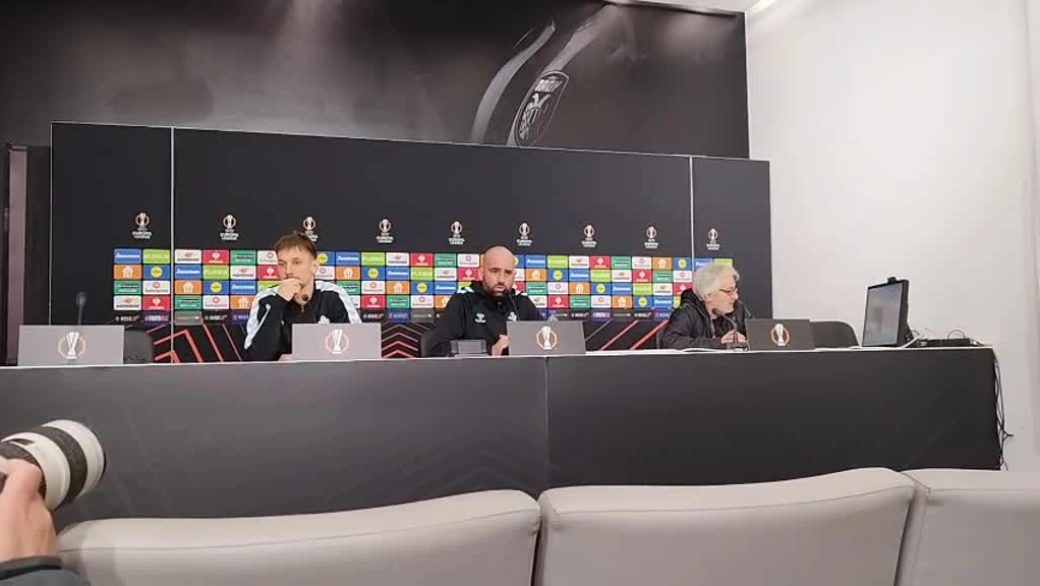 Claudio en la previa del PAOK - Celta