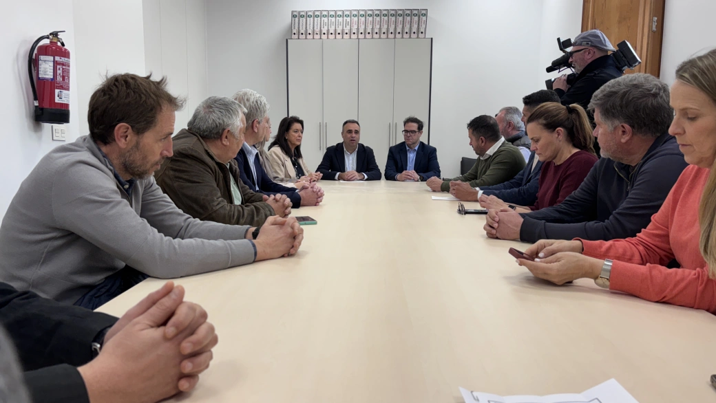 La Diputación de Granada activa un plan millonario para recuperar la Costa Tropical antes de Semana Santa