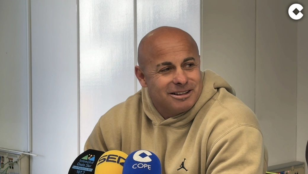 El circuito de plogging regresa a la Costa Tropical para unir deporte y conciencia medioambiental