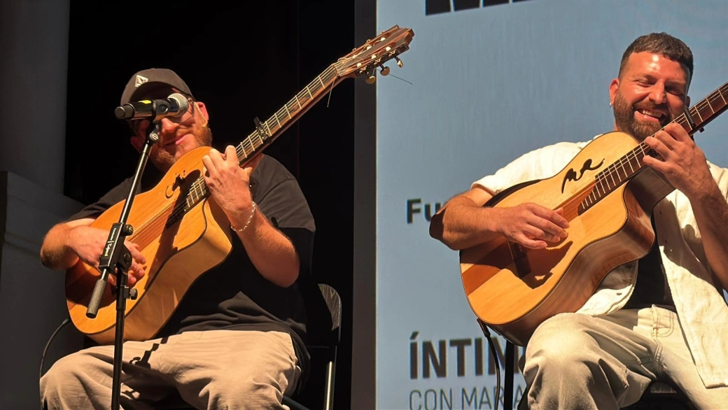 Aquí puedes disfrutar de su música en directo