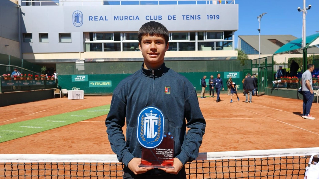 Jaime Alcaraz ganó el torneo Sub'15